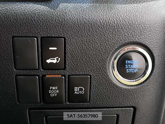 Toyota VELLFIRE 2018-01 369770-19