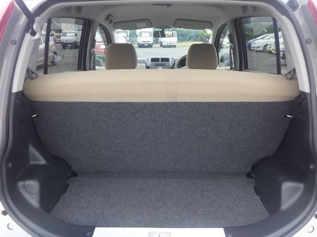 Daihatsu MIRA 2010-04 8147-8