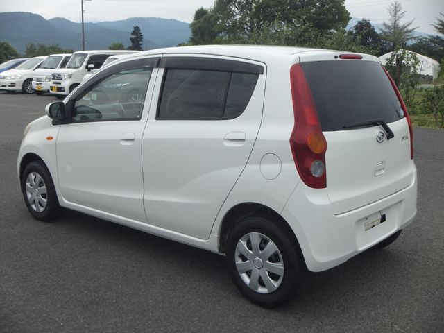 Daihatsu MIRA 2010-04 8147-9