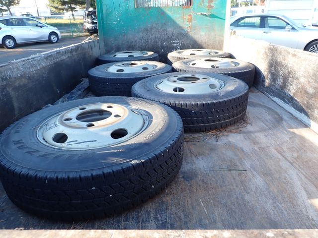 Isuzu ELF TRUCK 2013-08 193416-11