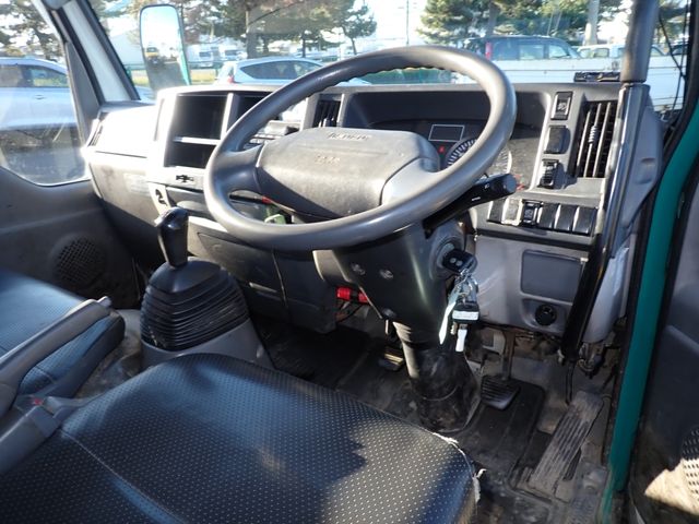 Isuzu ELF TRUCK 2013-08 193416-1