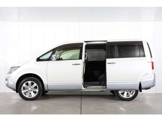 Mitsubishi DELICA D5 2014-11 903-2