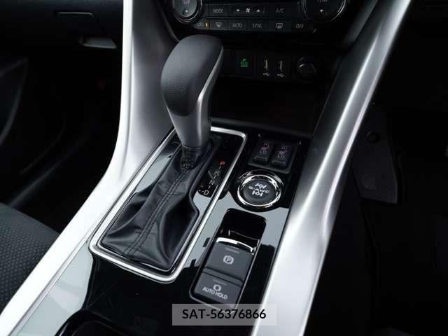 Mitsubishi ECLIPSE CROSS 2023-06 359518-13