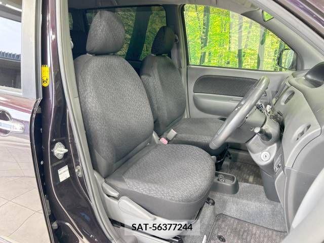 Toyota SIENTA 2013-03 383749-8