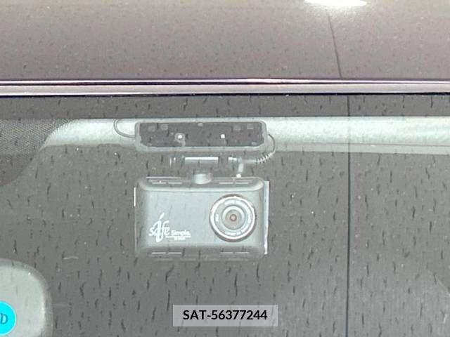 Toyota SIENTA 2013-03 383749-4