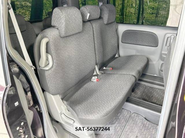 Toyota SIENTA 2013-03 383749-9