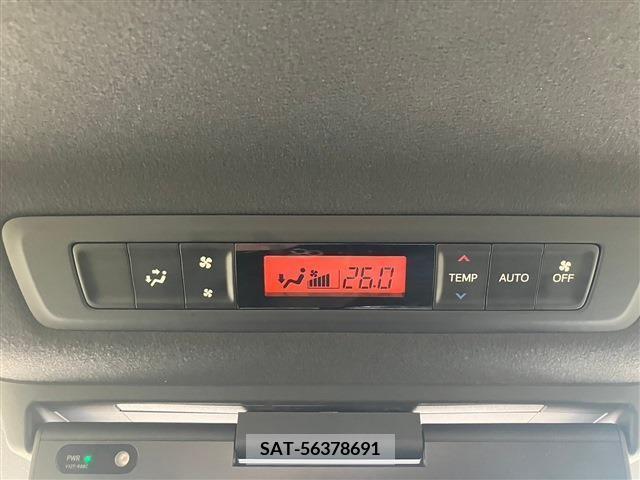 Toyota VOXY 2020-09 212576-16