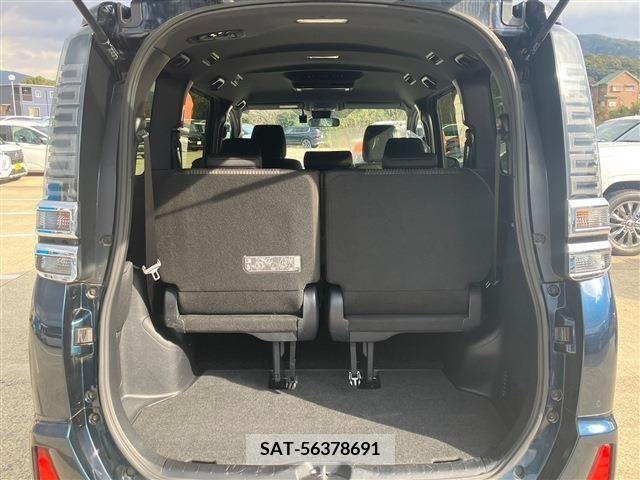 Toyota VOXY 2020-09 212576-5