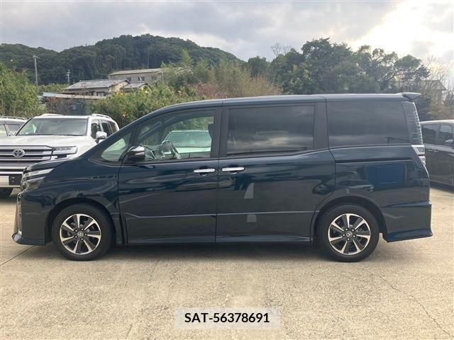 Toyota VOXY 2020-09 212576-7
