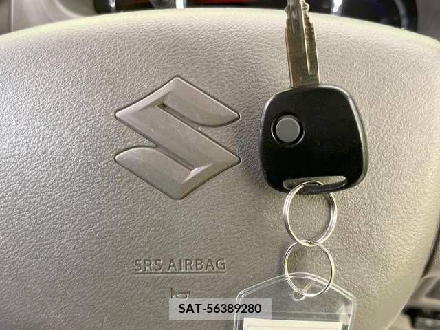 Suzuki EVERY 2016-08 301675-7