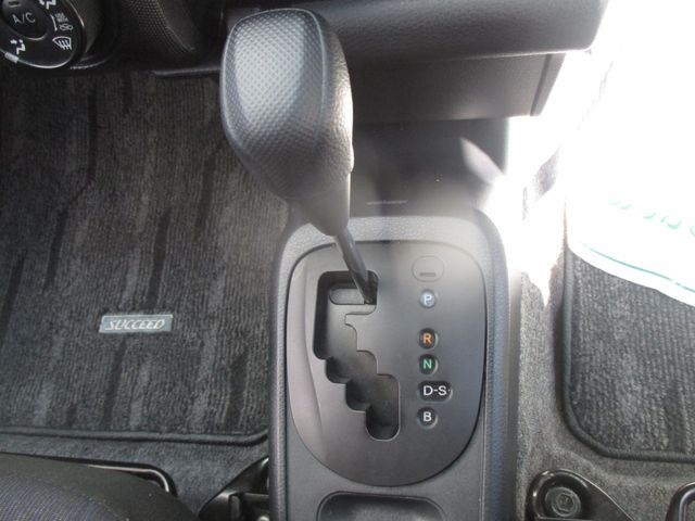 Toyota SUCCEED VAN 2018-06 16592-22