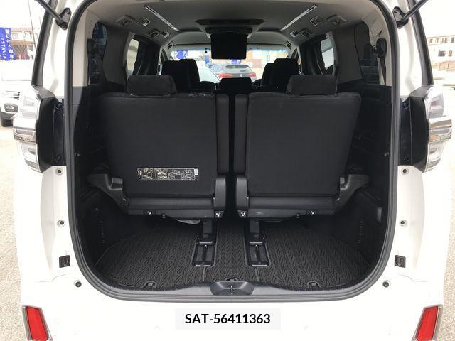 Toyota VELLFIRE 2018-08 372313-12