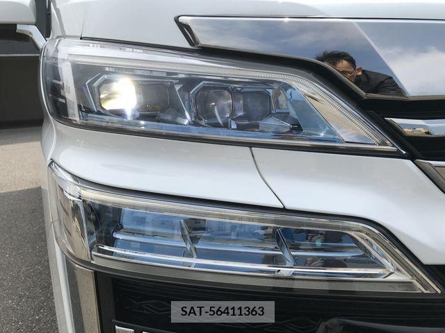 Toyota VELLFIRE 2018-08 372313-26