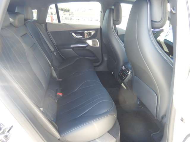 Mercedes Benz EQE 2022-10 27929-26