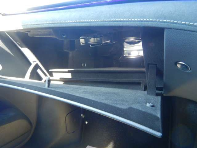 Mercedes Benz EQE 2022-10 27929-22