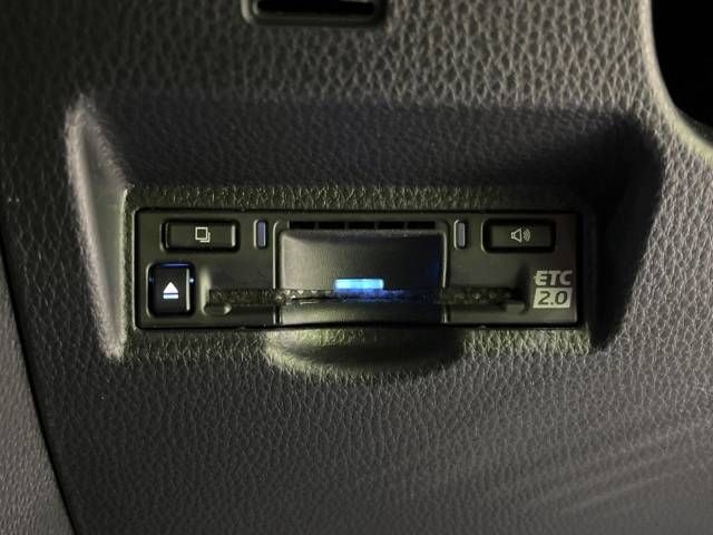 Toyota VOXY 2023-05 25365-6