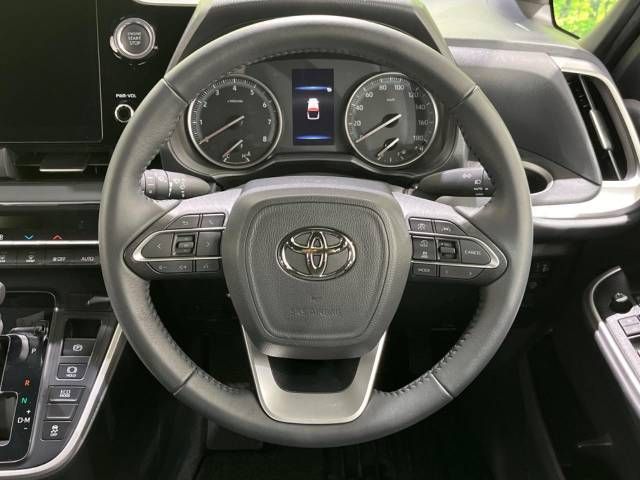 Toyota VOXY 2023-05 25365-12