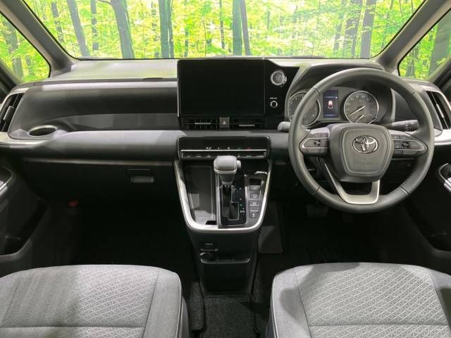 Toyota VOXY 2023-05 25365-1