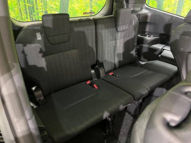 Toyota VOXY 2023-05 25365-10