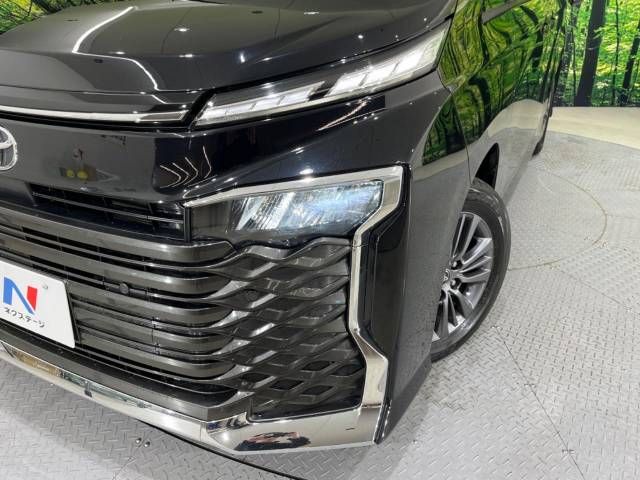 Toyota VOXY 2023-05 25365-13