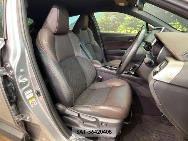 Toyota C-HR 2017-06 322981-9