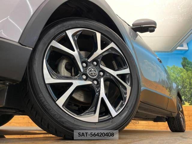 Toyota C-HR 2017-06 322981-13