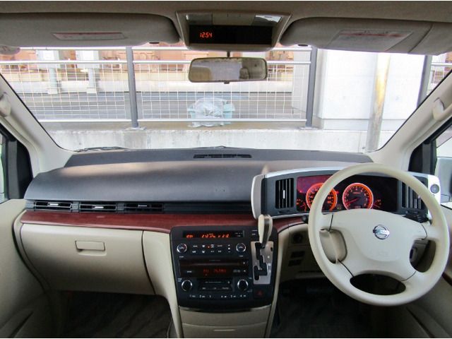 Nissan ELGRAND 2006-04 21611-9