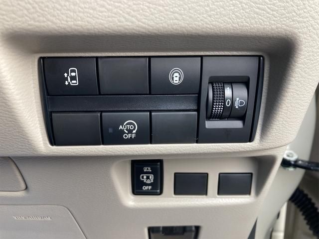 Nissan ROOX 2022-03 8520-10