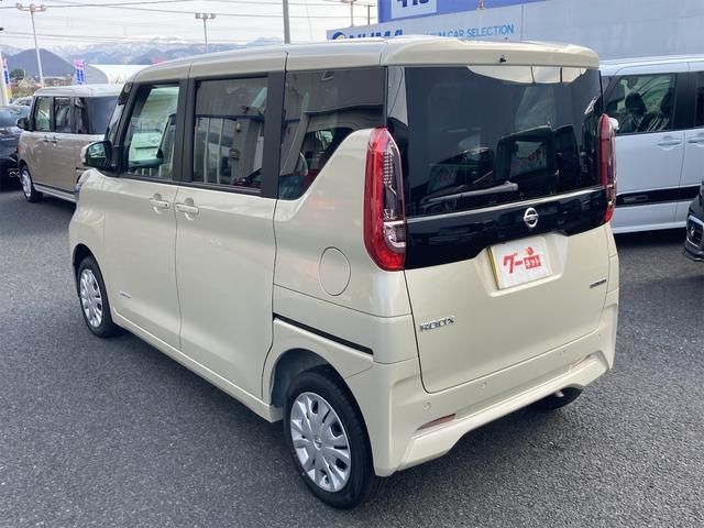 Nissan ROOX 2022-03 8520-5