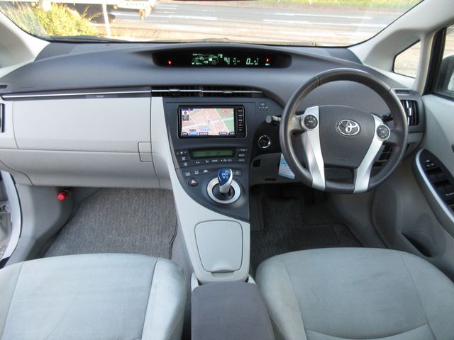 Toyota PRIUS 2010-03 28731-5