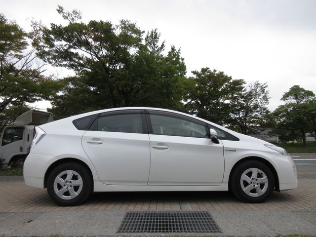 Toyota PRIUS 2010-03 28731-2