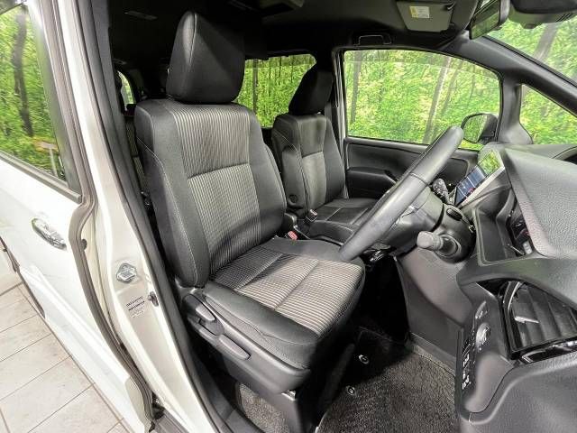 Toyota VOXY 2019-08 27850-7