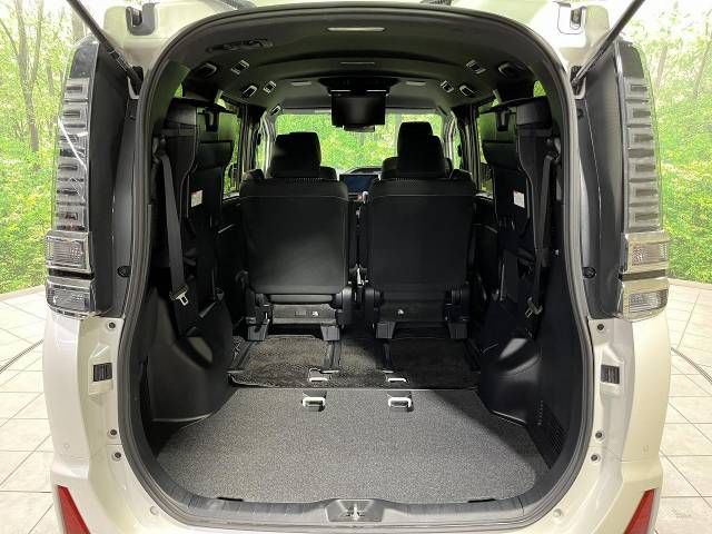 Toyota VOXY 2019-08 27850-10