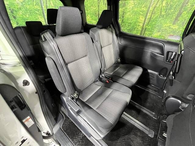 Toyota VOXY 2019-08 27850-8