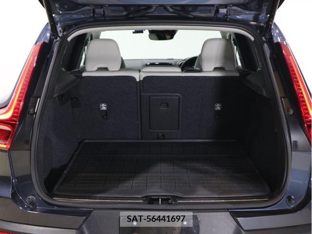 Volvo XC40 2021-07 384049-27