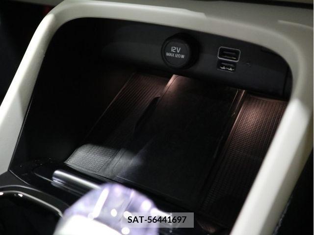 Volvo XC40 2021-07 384049-22