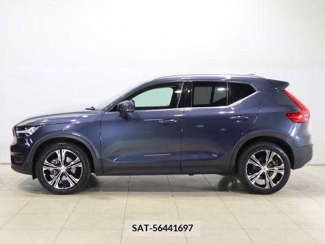 Volvo XC40 2021-07 384049-4