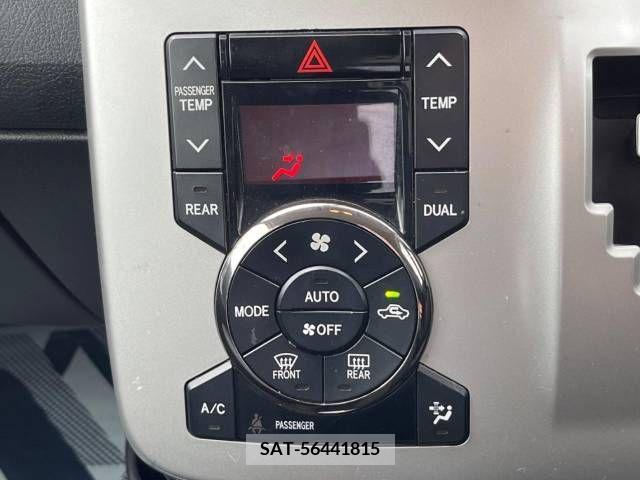Toyota VOXY 2013-03 321341-6