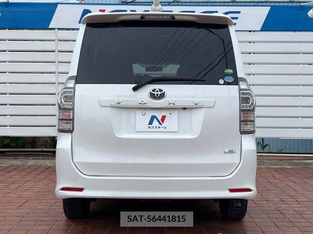 Toyota VOXY 2013-03 321341-15