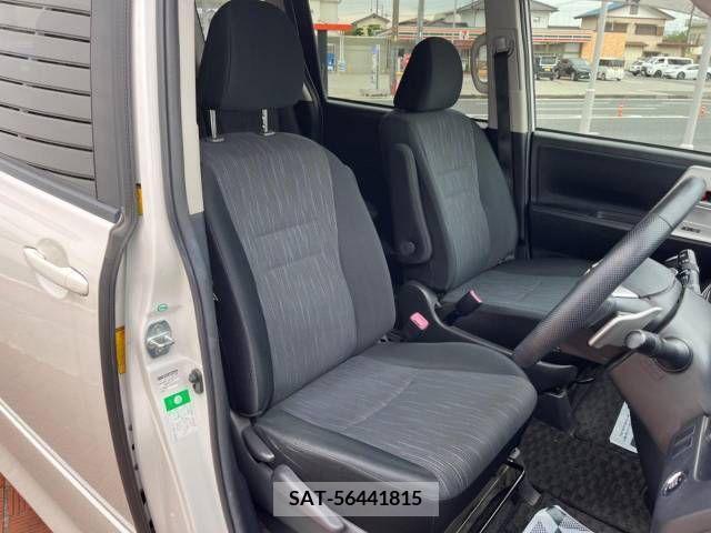 Toyota VOXY 2013-03 321341-8
