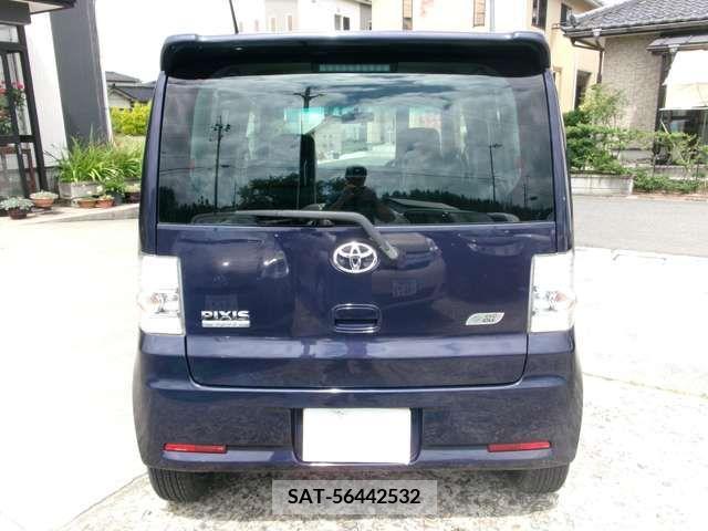 Toyota PIXIS SPACE 2012-04 327413-5