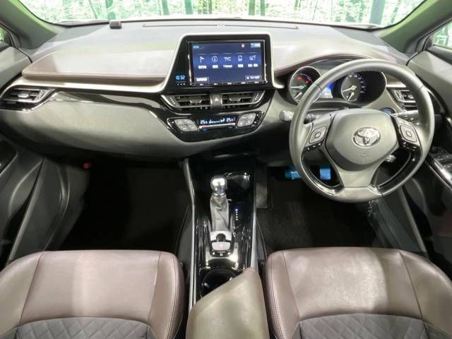 Toyota C-HR 2017-01 16546-1