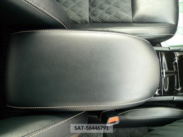 Toyota HARRIER 2014-10 352883-27