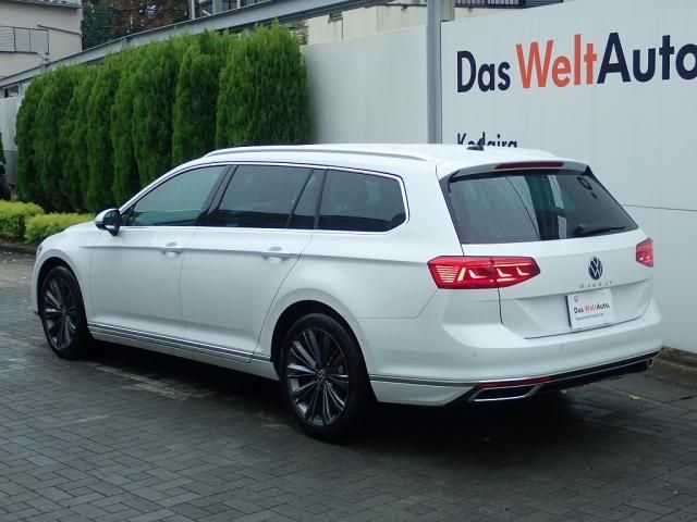 VolksWagen PASSAT VARIANT 2021-04 187518-6