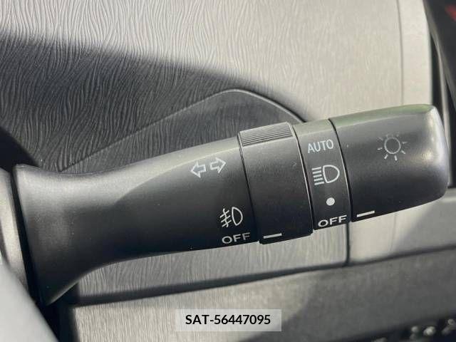 Toyota PRIUS 2012-10 282004-6