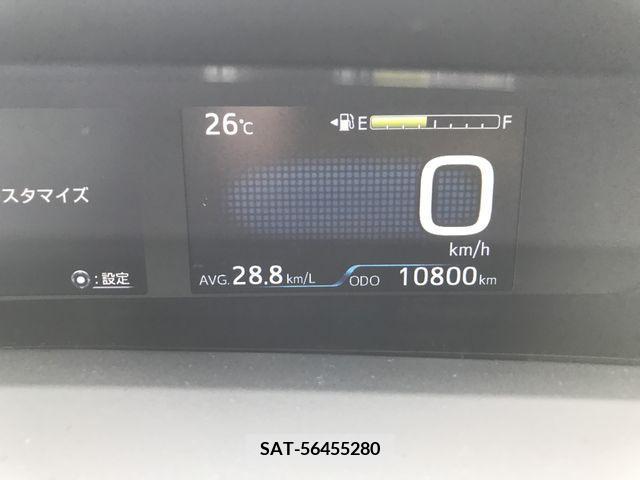 Toyota PRIUS 2021-04 322488-11