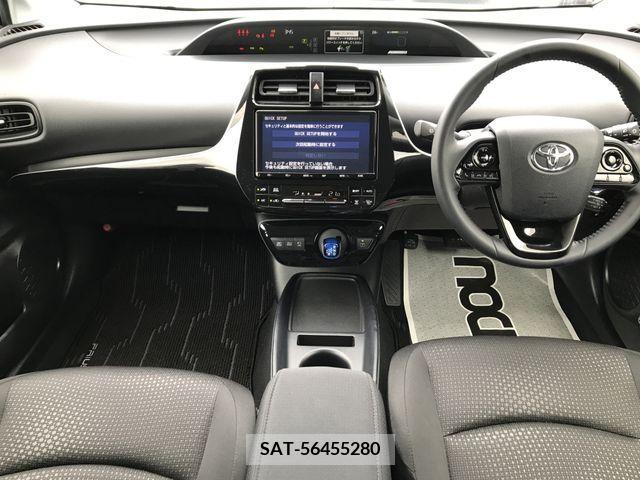 Toyota PRIUS 2021-04 322488-7