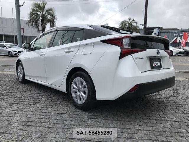 Toyota PRIUS 2021-04 322488-3