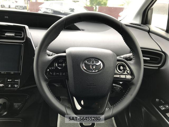 Toyota PRIUS 2021-04 322488-10
