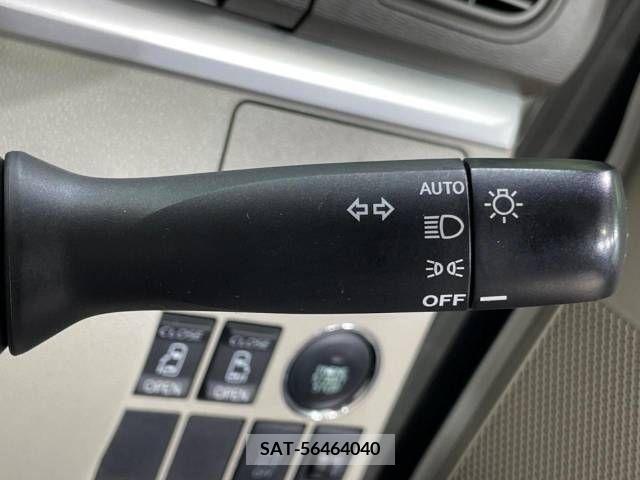 Daihatsu TANTO 2013-12 349572-4